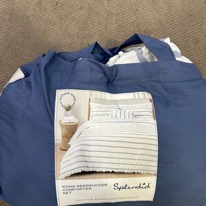 NWT Splendid ultra soft Comforter 3pcs Set twin size